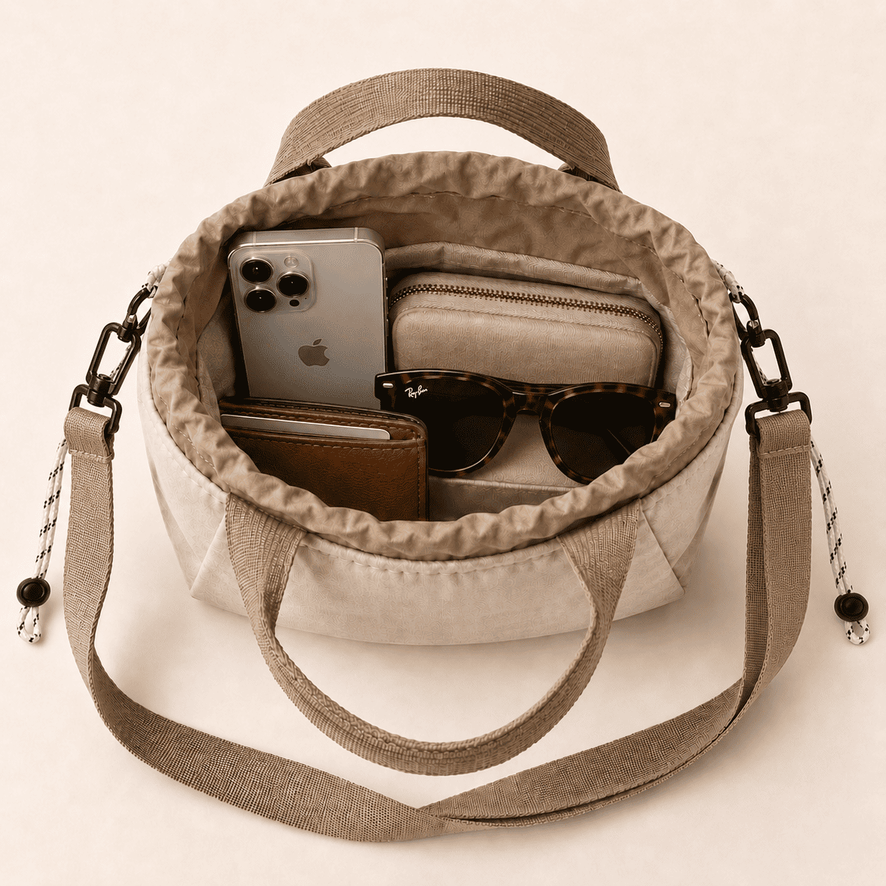 Bolso Noruli Daily Mini detalle del cierre de cordón fruncido